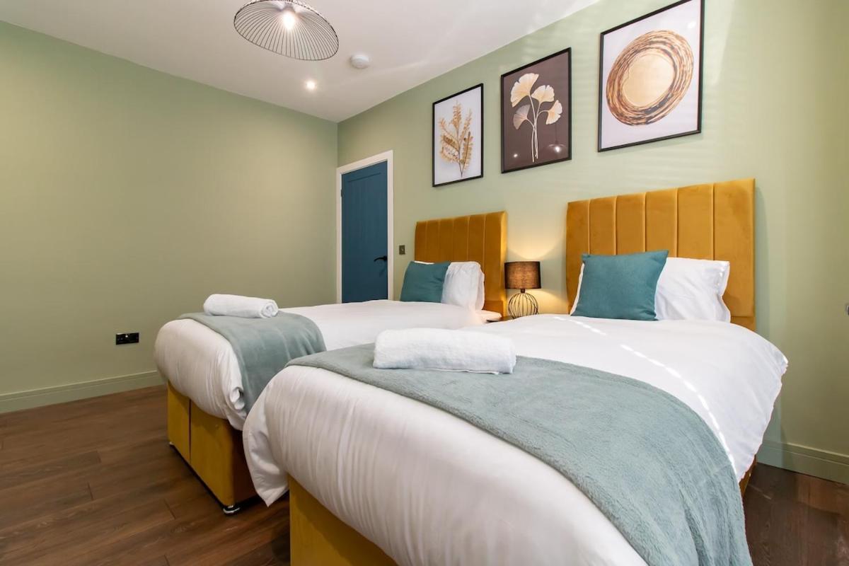 Luna Apartment-3bed Sleeps 6 - Familycontractors Holiday home *
