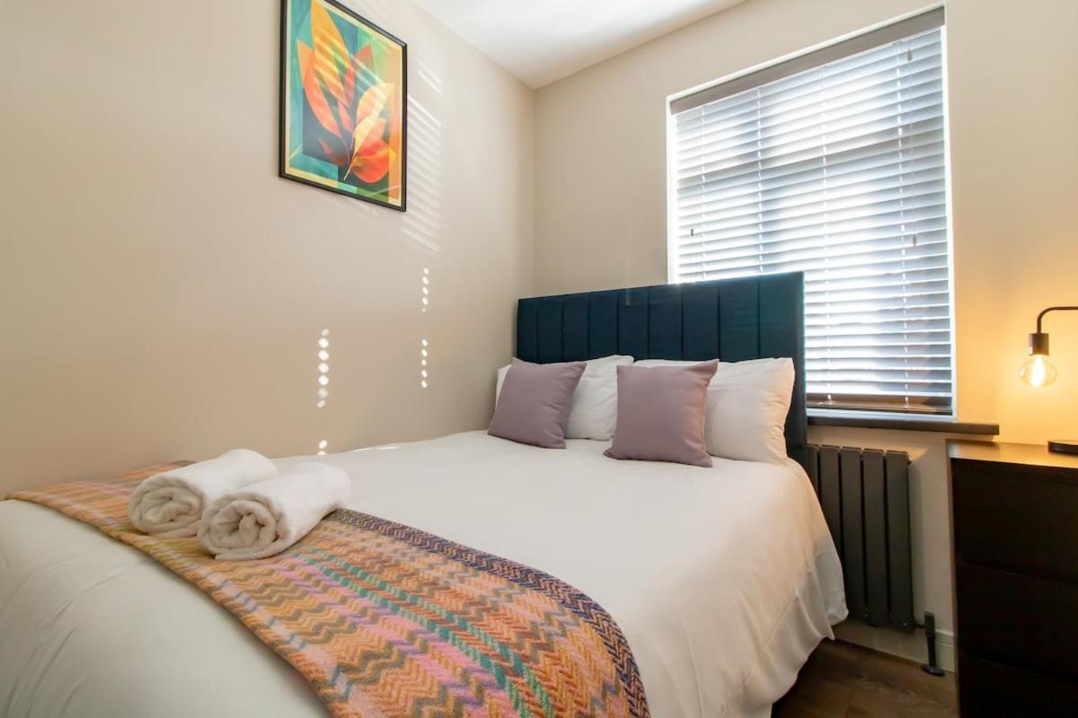 Luna Apartment-3bed Sleeps 6 - Familycontractors