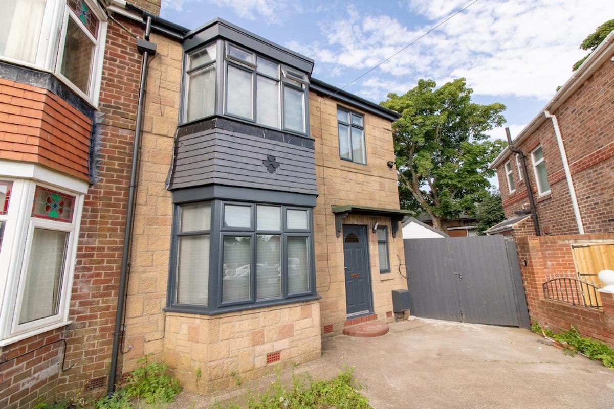 Luna Apartment-3bed Sleeps 6 - Familycontractors *