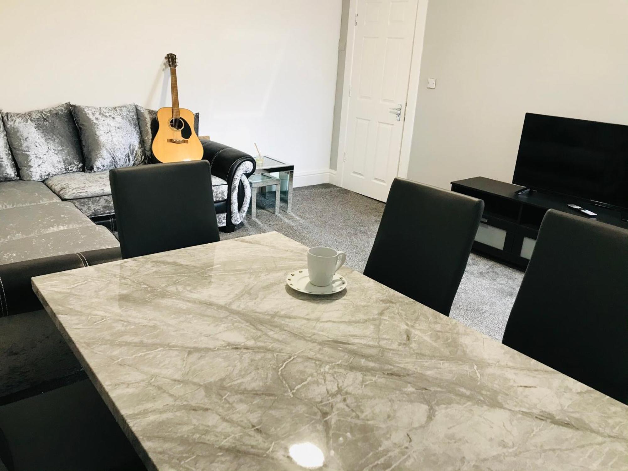 Kingsley's Apartment *