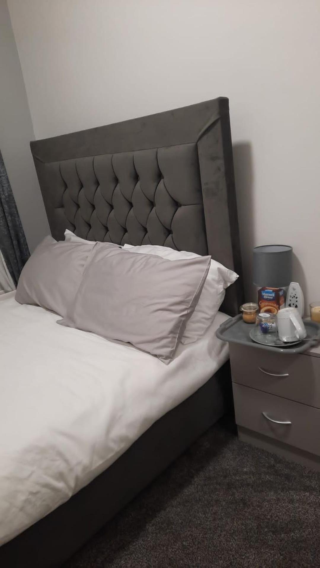 Kingsley's Apartment
