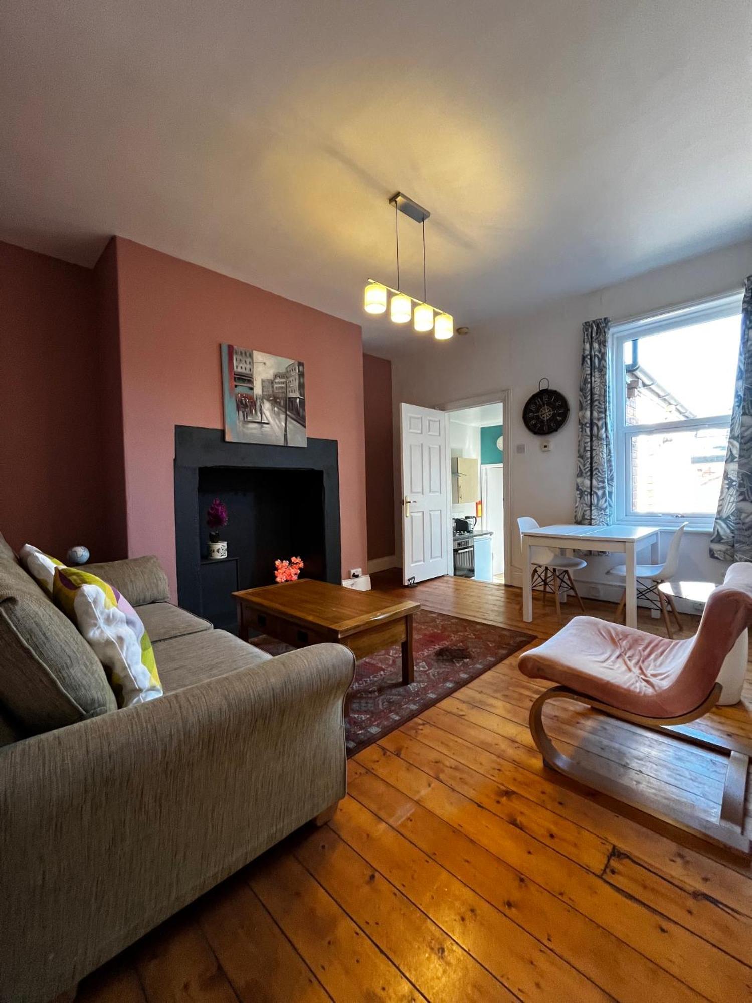 Large, Comfy Room Close To City Centre - Newcastle Upon Tyne Guest house Newcastle upon Tyne
