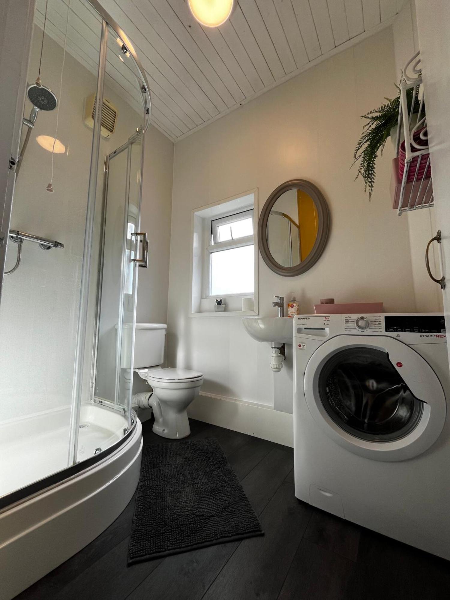 Large, Comfy Room Close To City Centre - Newcastle Upon Tyne Guest house Newcastle upon Tyne