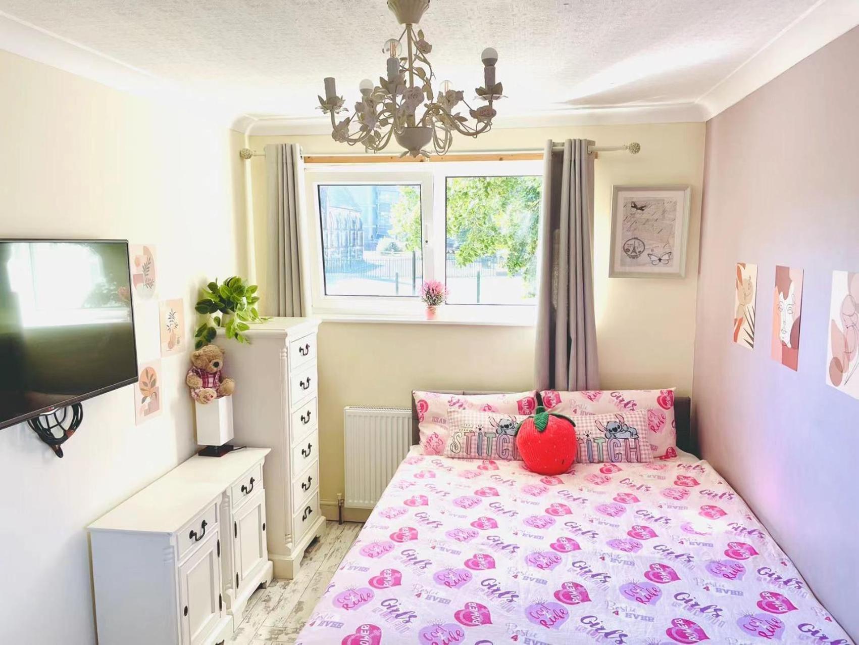 Cosy 3 Bed House At Citycentre & Garden & Freeparking