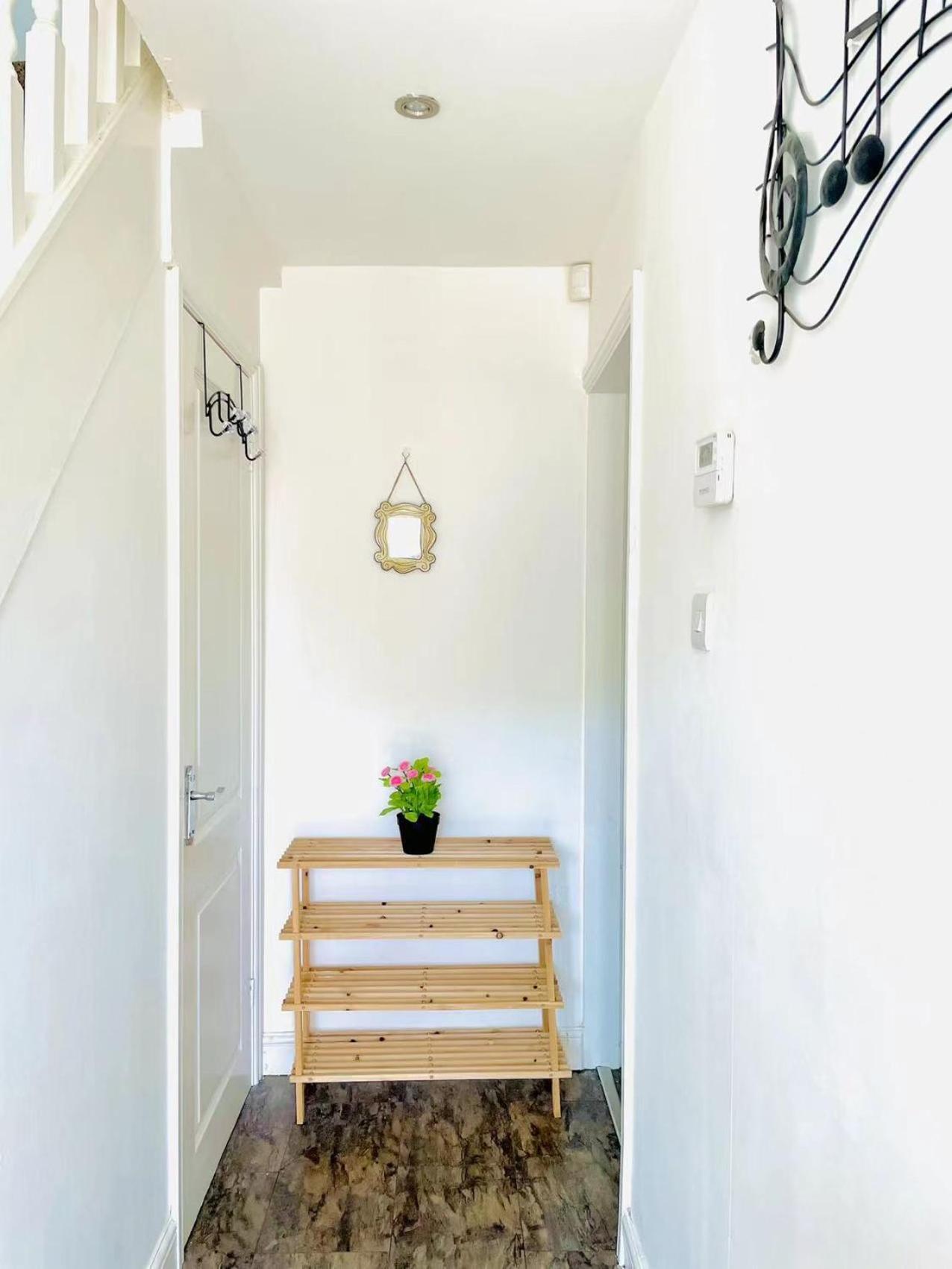 Apartment Cosy 3 Bed House At Citycentre & Garden & Freeparking