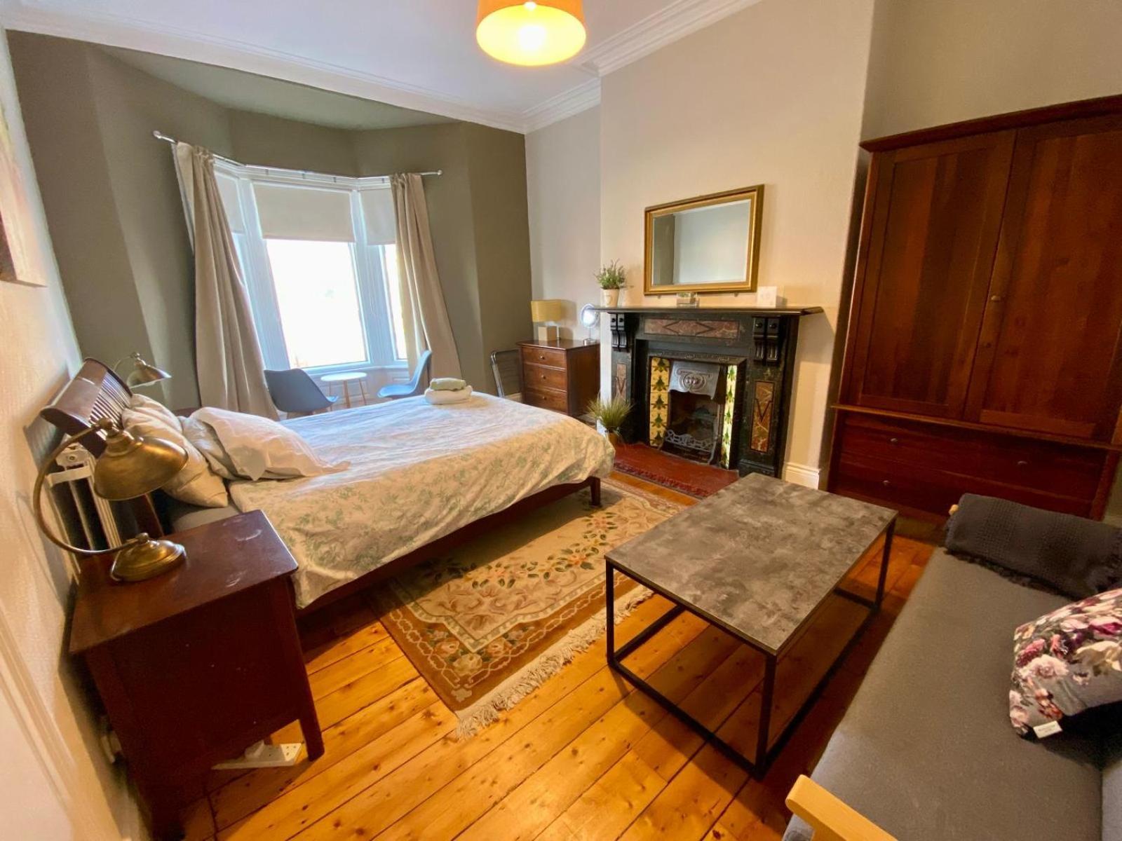 Spacious Room, Close To Centre Guest house Newcastle upon Tyne