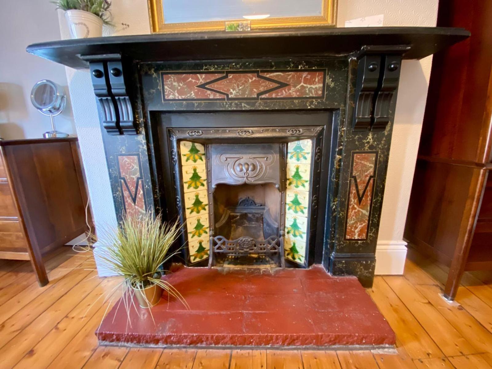 Spacious Room, Close To Centre *