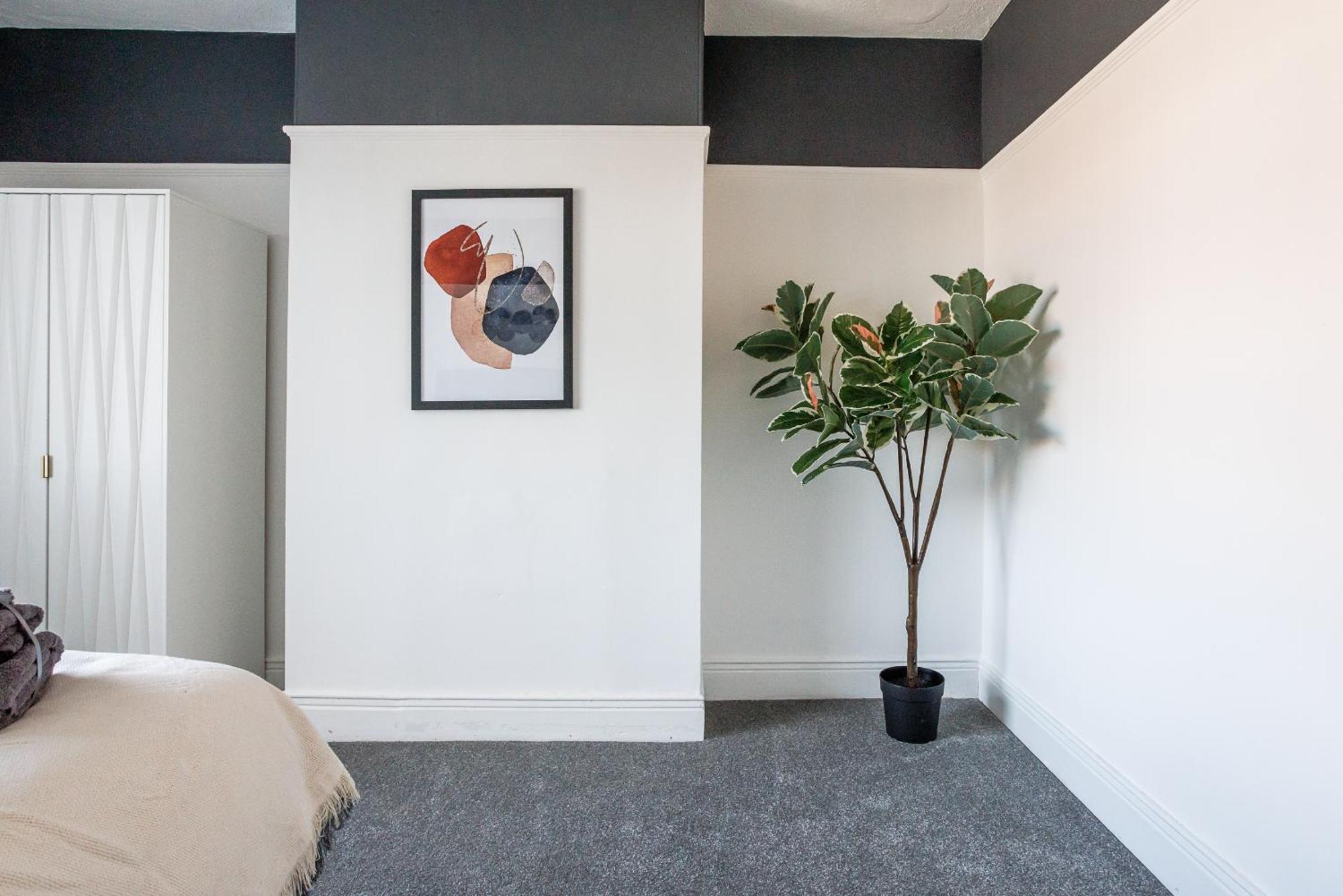 Holiday home Sleek 4 Bed In Newcastle- Sleeps 9 - Parking Newcastle upon Tyne
