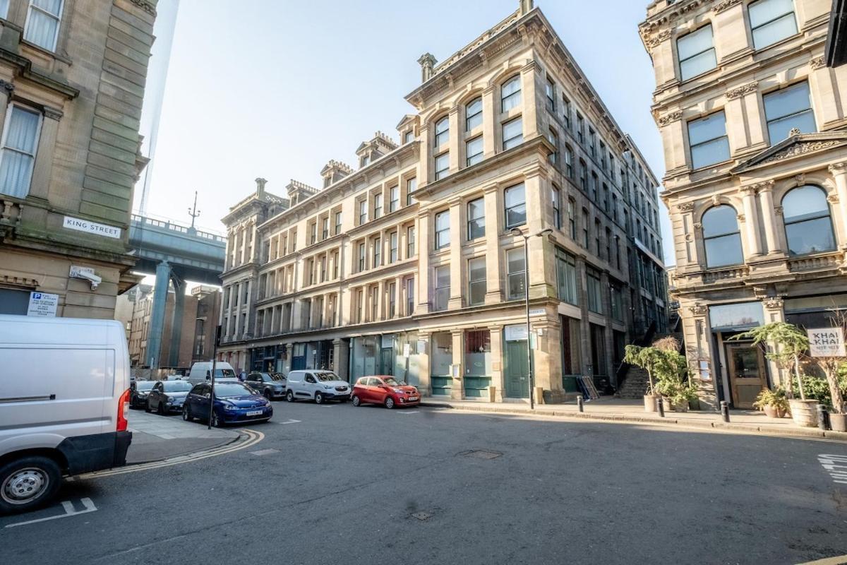 Luxury Quayside Loft Sleeps 6 Apartment *
