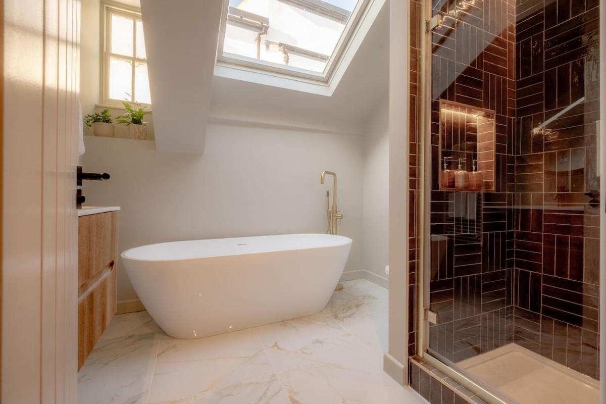 Luxury Quayside Loft Sleeps 6 Apartment