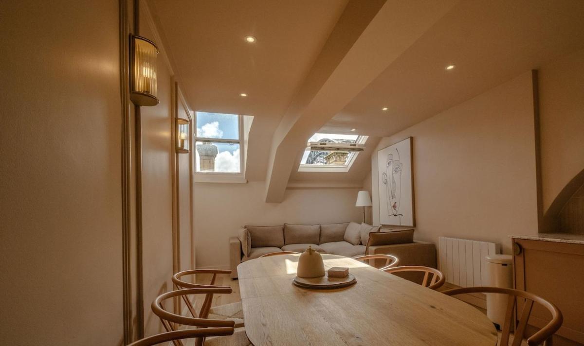 Luxury Quayside Loft Sleeps 6 Apartment Newcastle upon Tyne