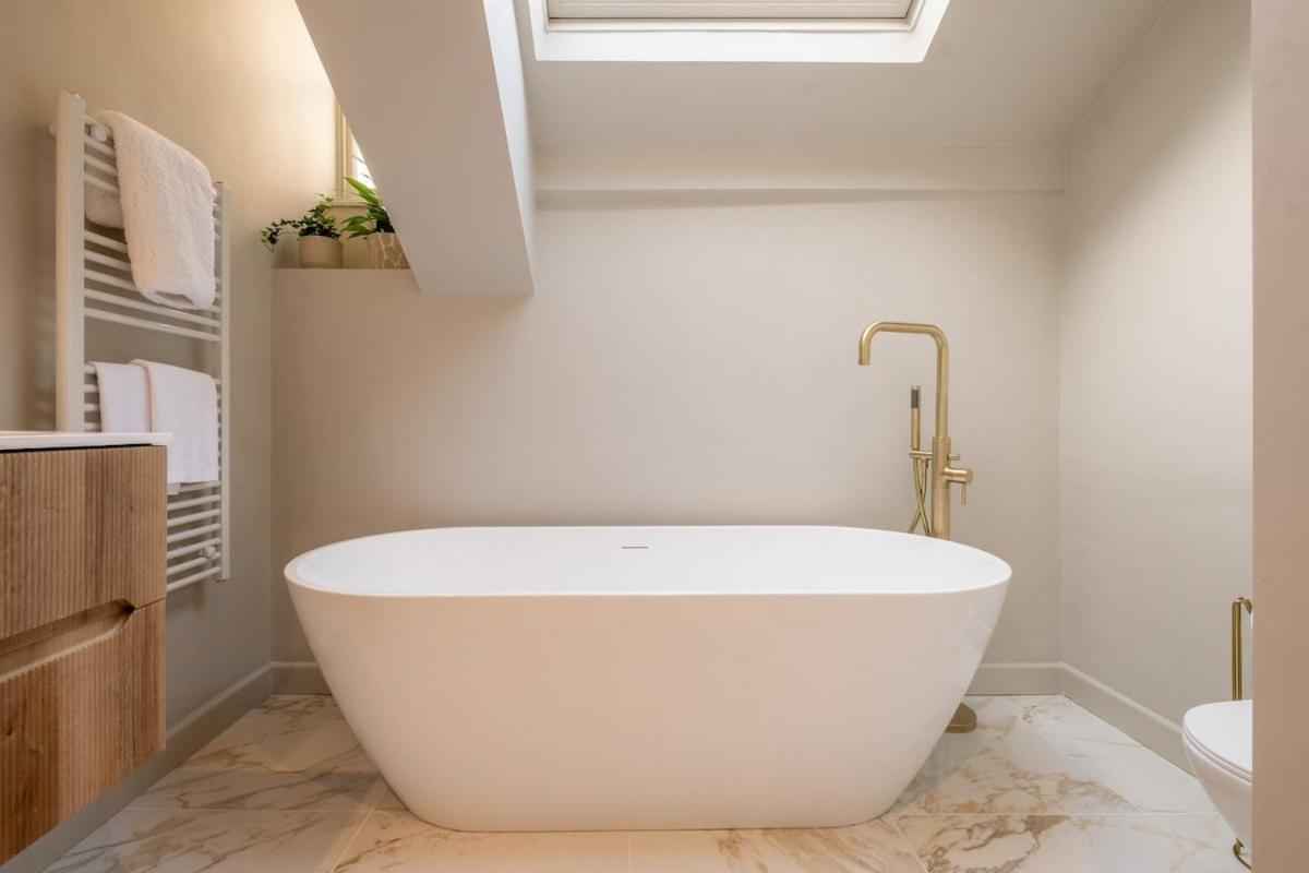 Luxury Quayside Loft Sleeps 6 *