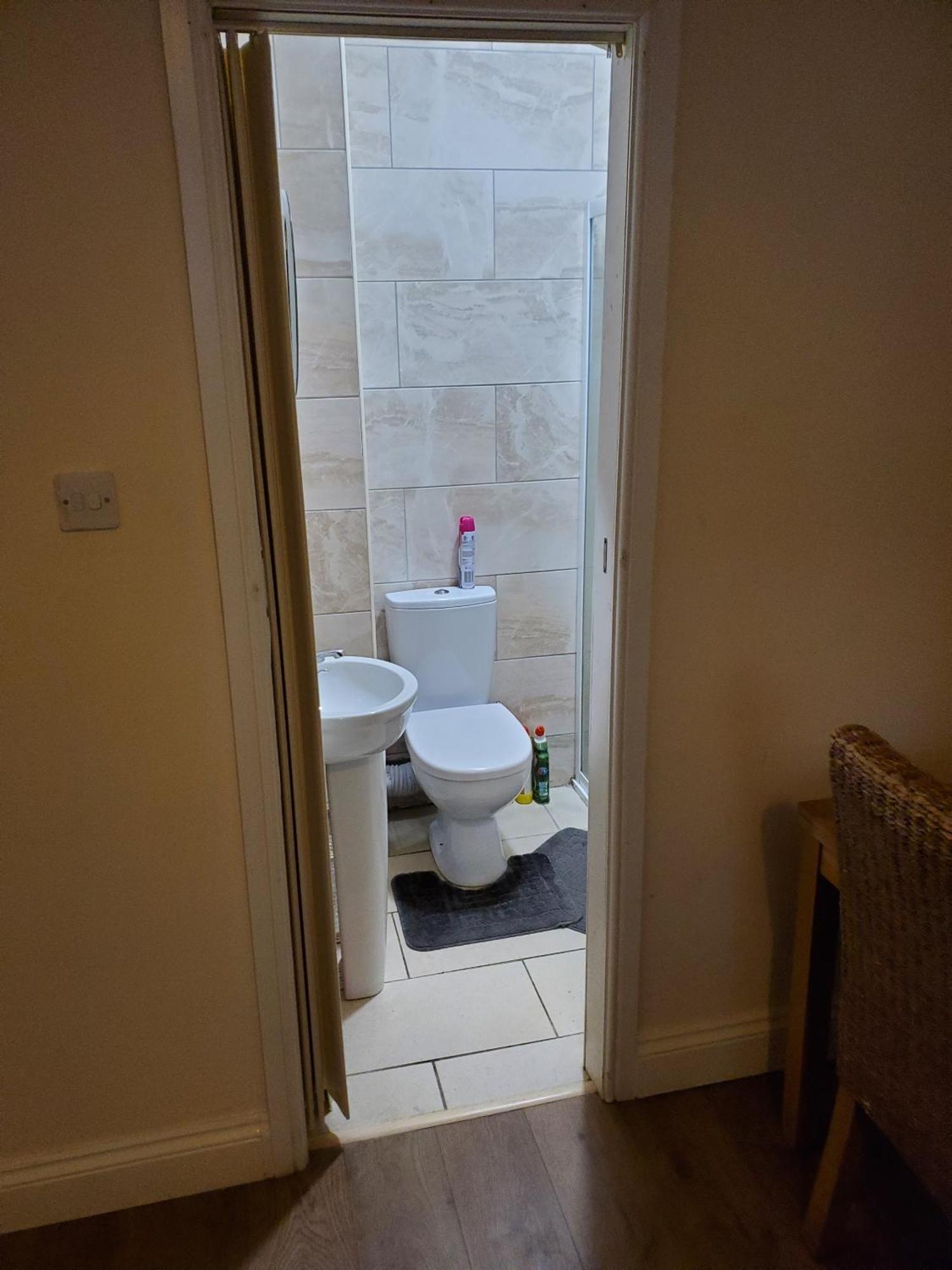 En Bedrooms, Heaton, * Newcastle upon Tyne
