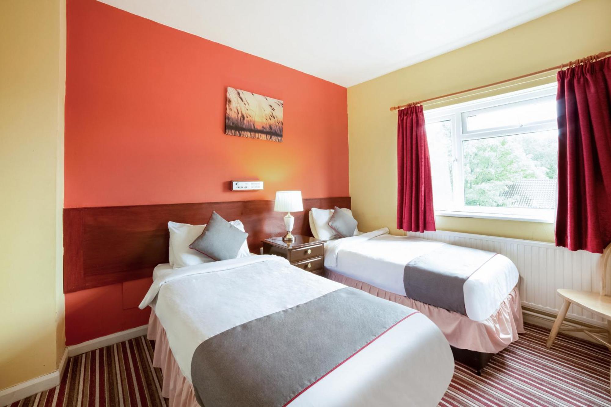 Hotel Oyo The Royal 3*