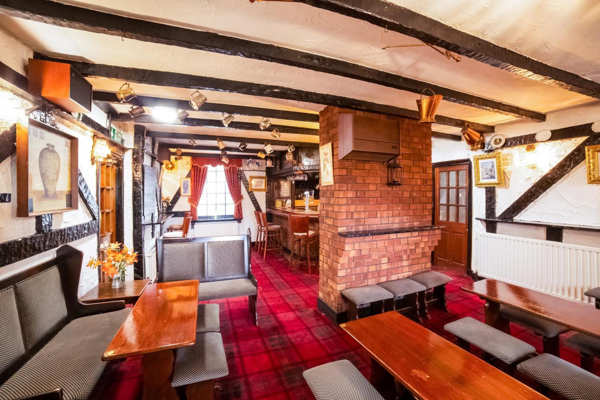 Oyo The Royal 3* Newcastle upon Tyne