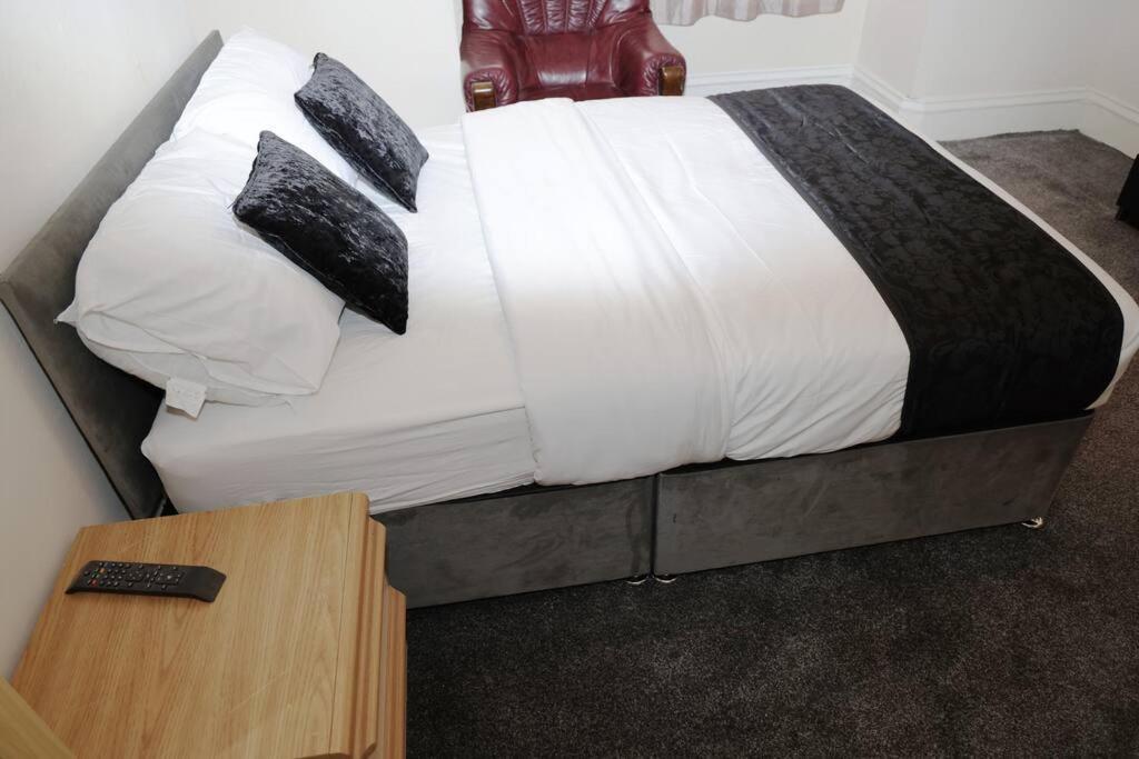 Apartment Beautiful And Spacious In The Heart Of *