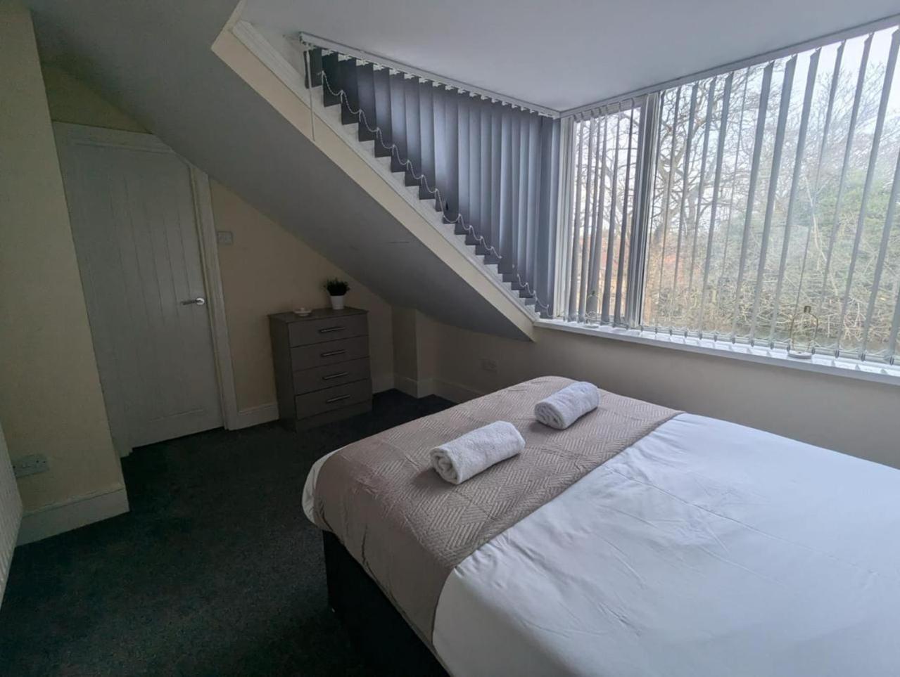 Three Bed 5 Minutes From Centre Newcastle upon Tyne