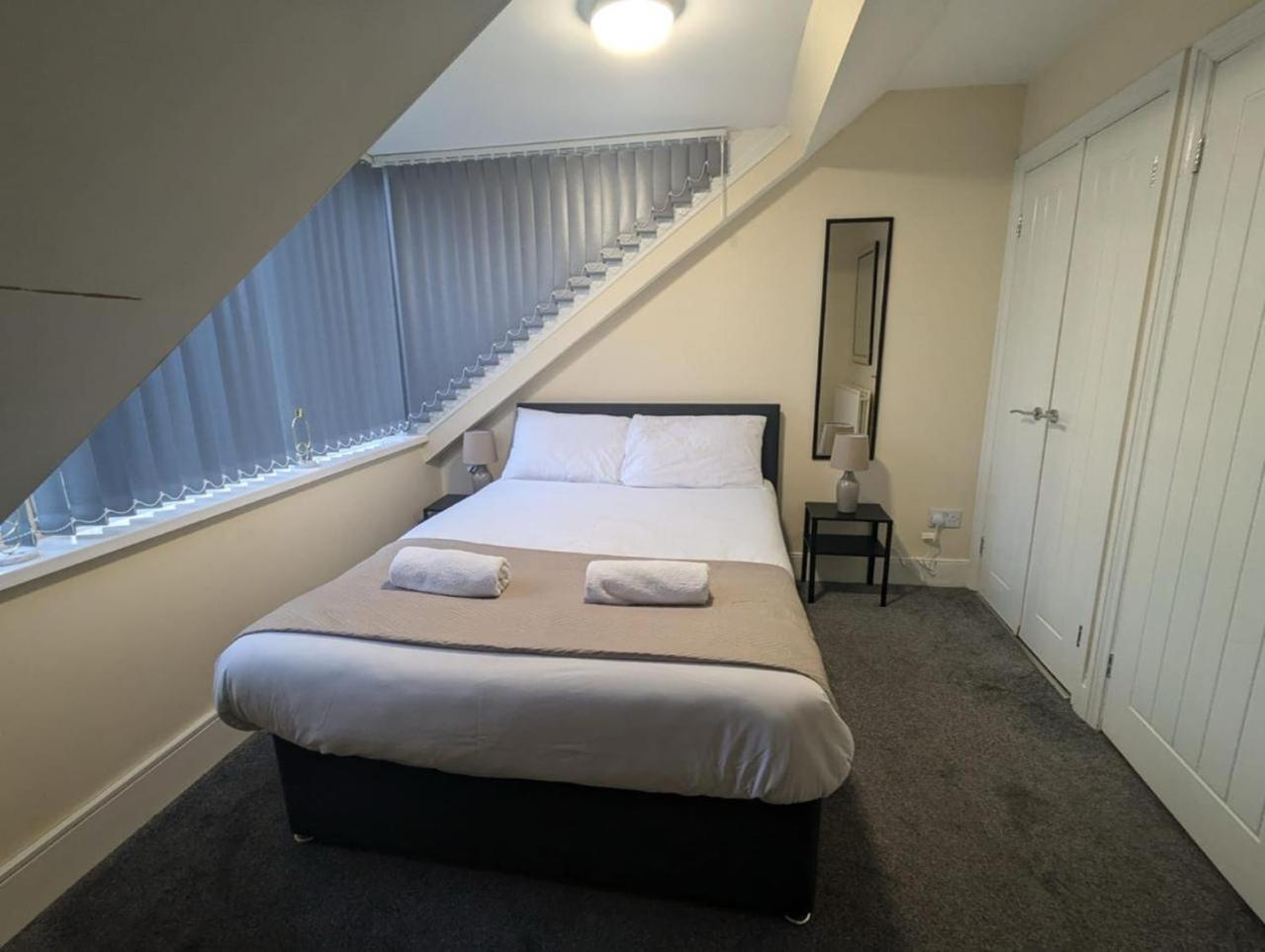 Three Bed 5 Minutes From Centre Apartment Newcastle upon Tyne
