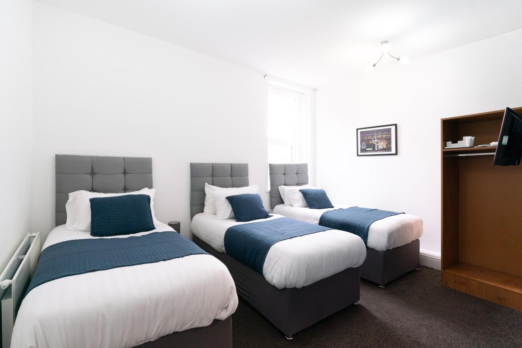 Hotel Citysteps West 3*