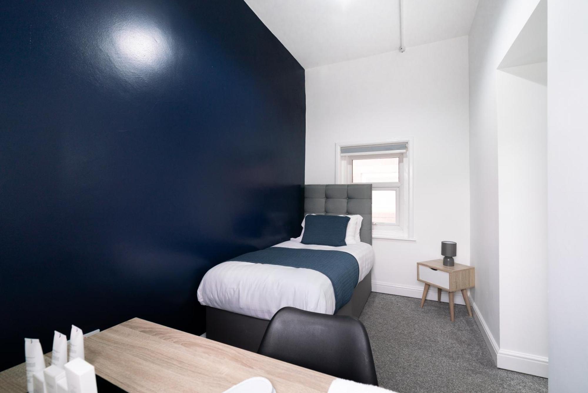 Hotel Citysteps West 3*