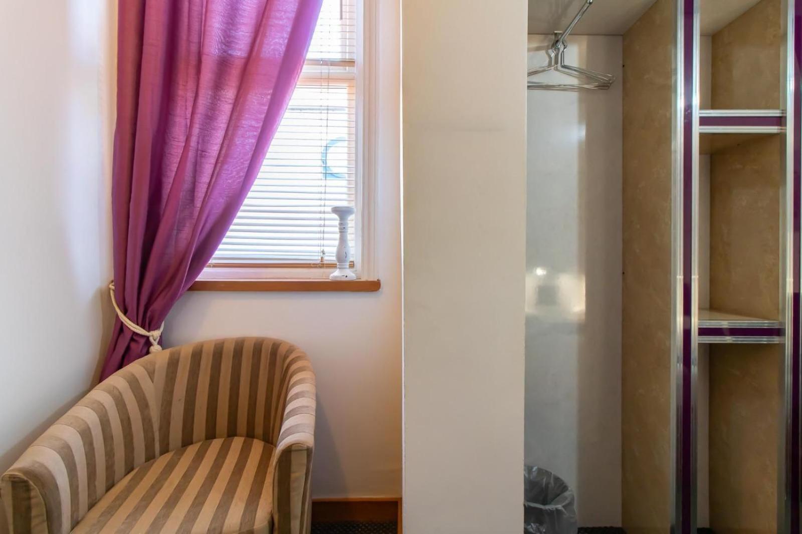 Guest house Oyo The Bentleys 3*