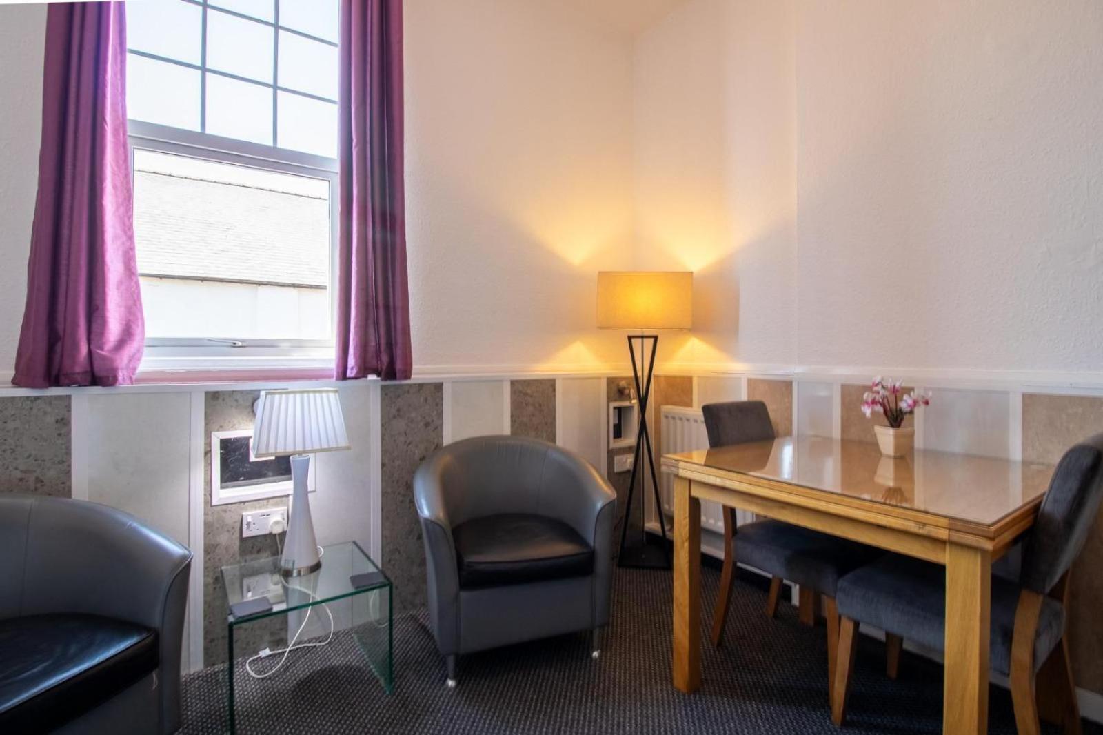 Oyo The Bentleys Guest house Newcastle upon Tyne