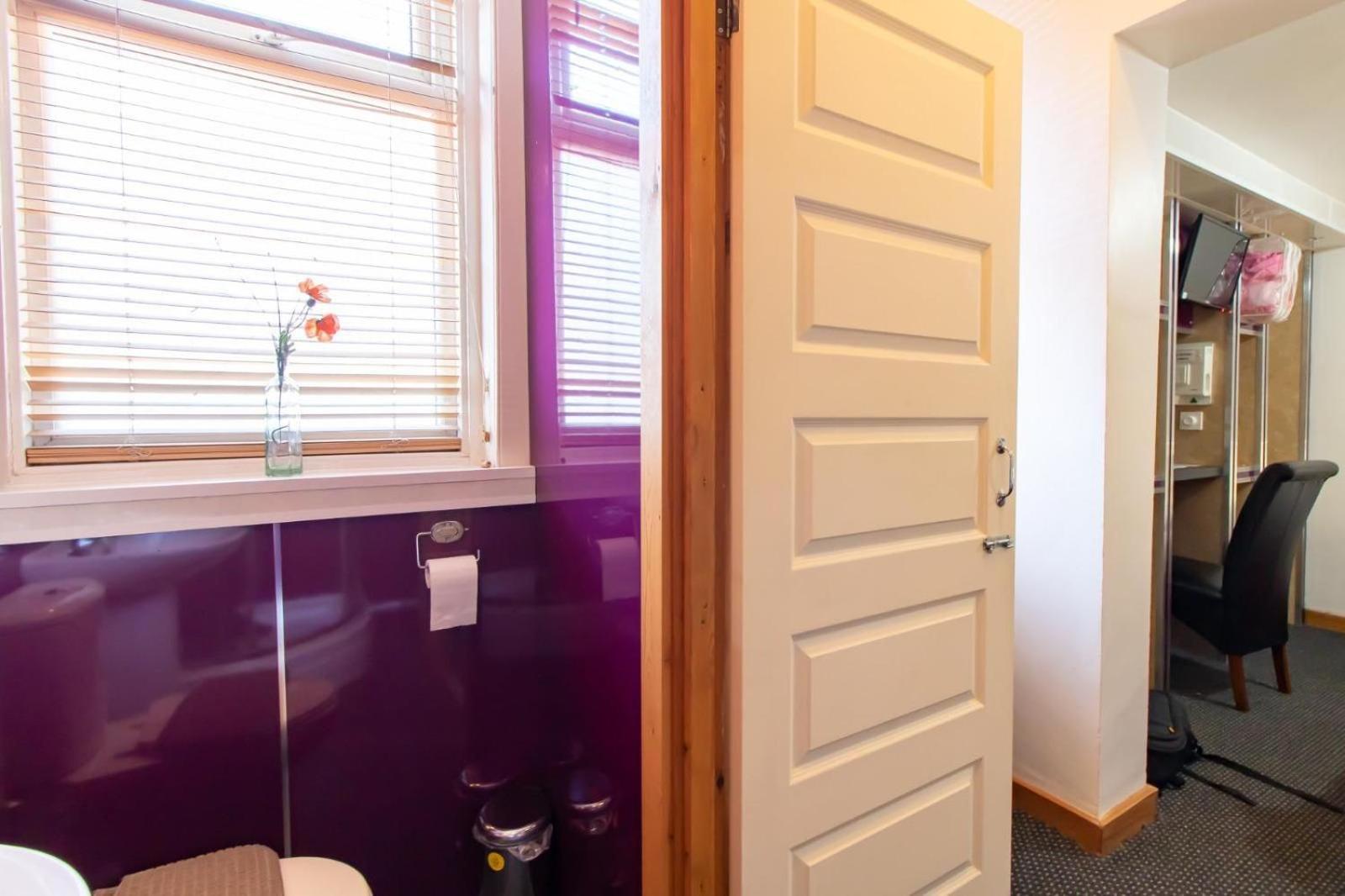 Oyo The Bentleys Guest house Newcastle upon Tyne