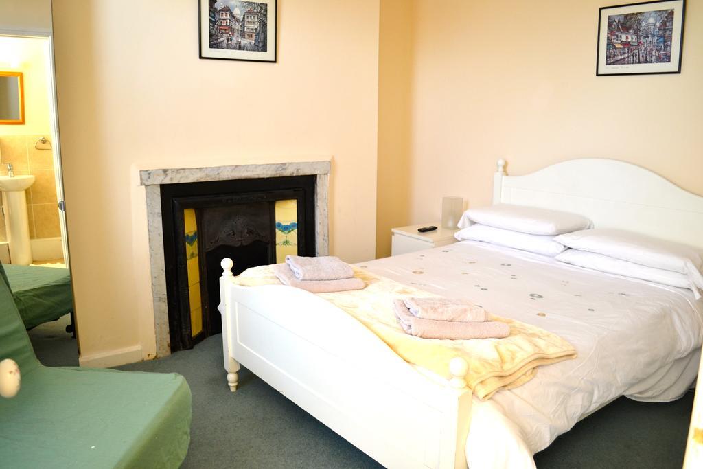The Avenue Bed & Breakfast