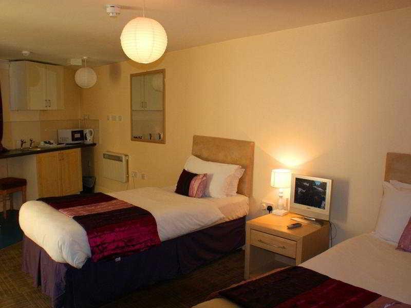 Express Hotel 2*