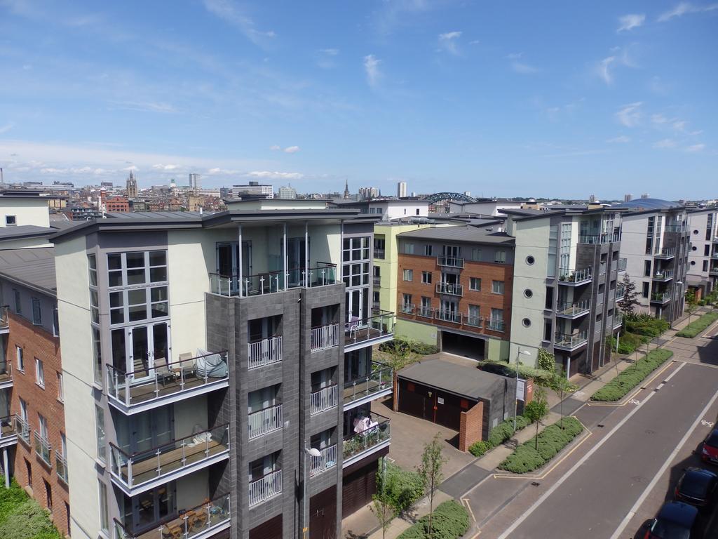 Executive With Views Apartment *