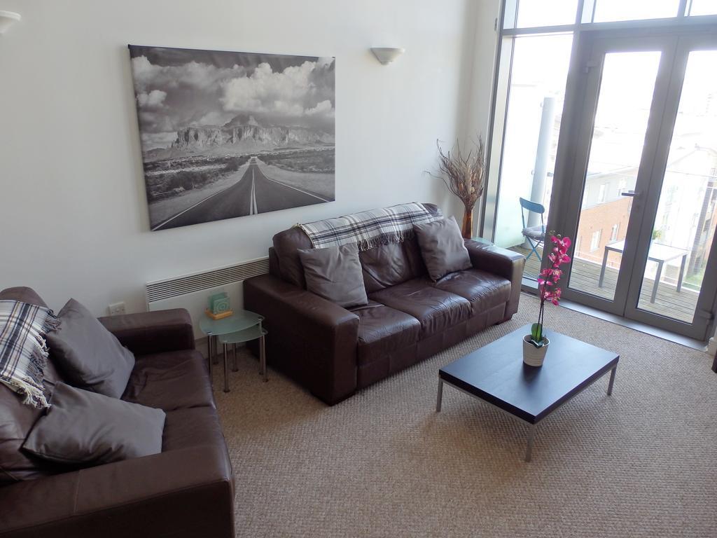 Executive With Views Apartment *