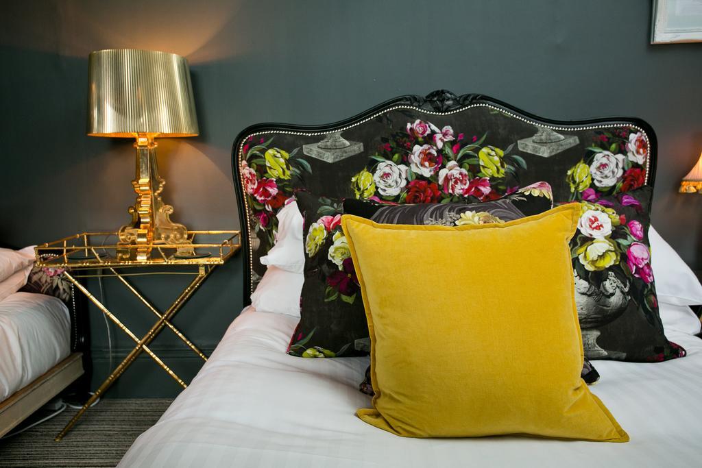 The Rosebery Apartment