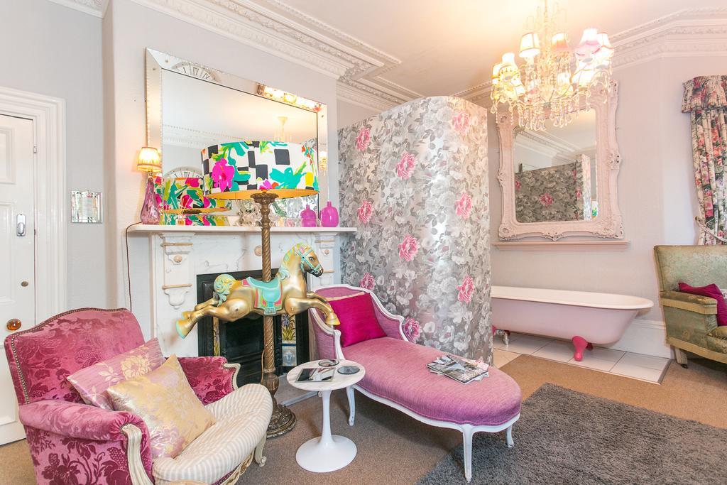 The Rosebery Apartment
