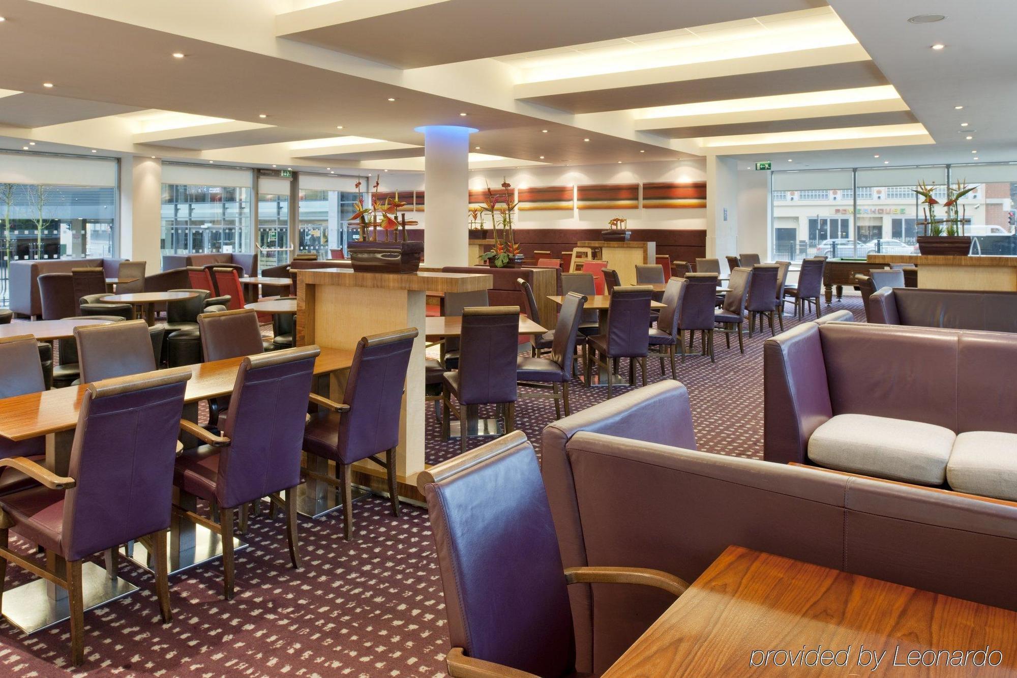 Express Centre By Ihg Hotel 3*