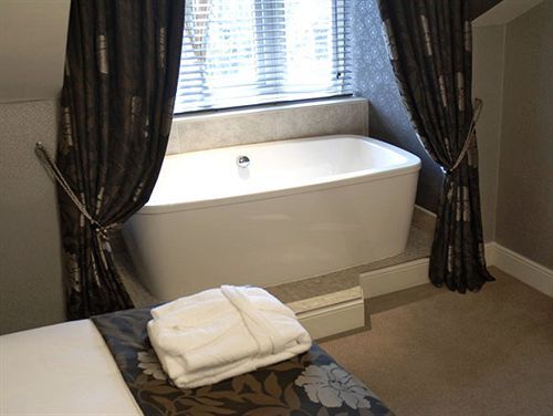 The Townhouse 4*