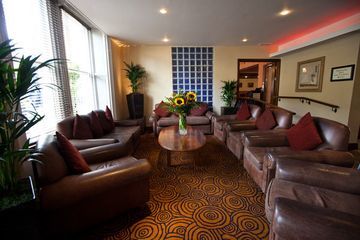 Caledonian Hotel