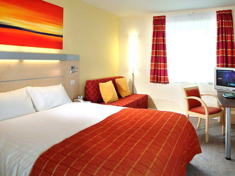 Express Centre By Ihg 3*