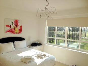 Moor Court Week2week * Newcastle upon Tyne