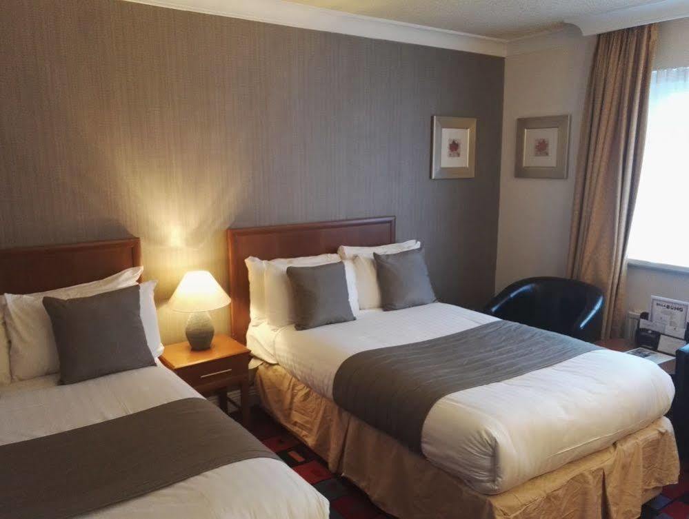 Caledonian Hotel 4*