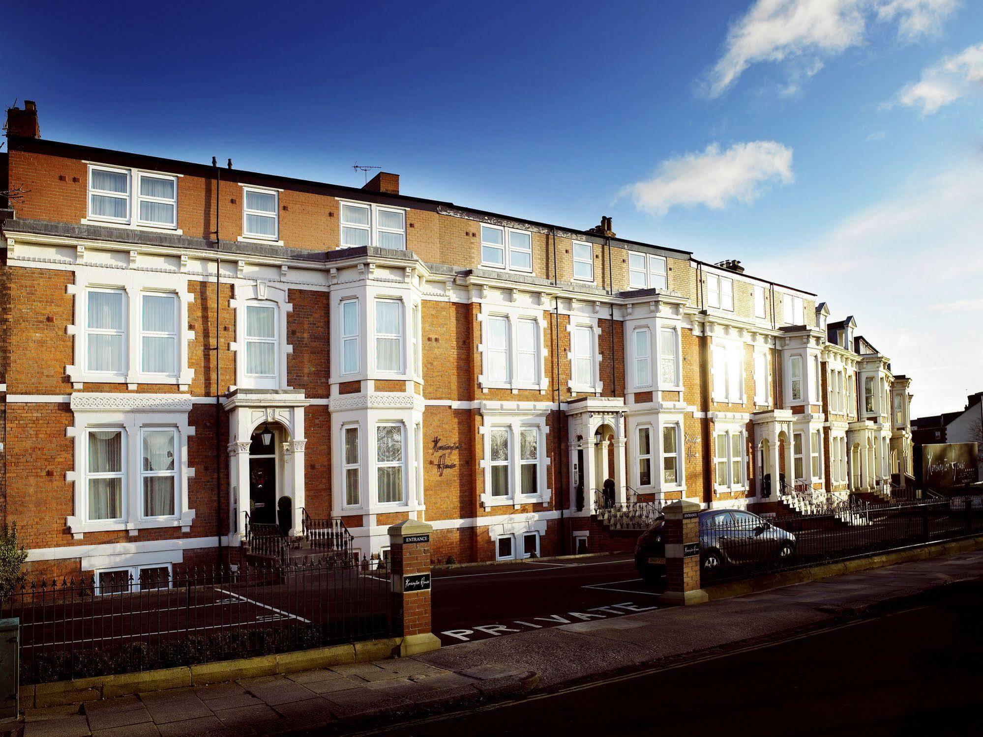 Aparthotel Kensington House 4*