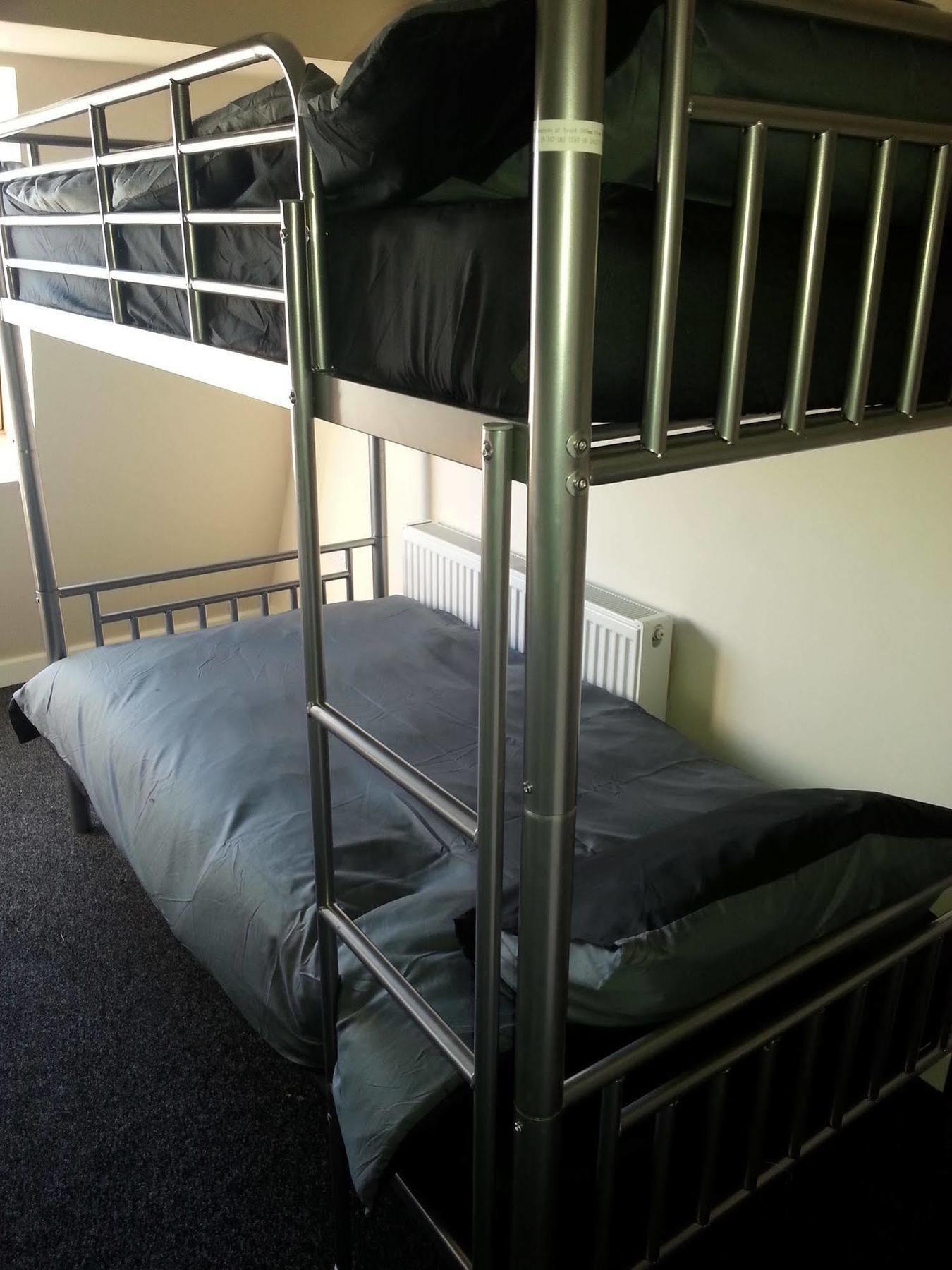 Budget Hostel *