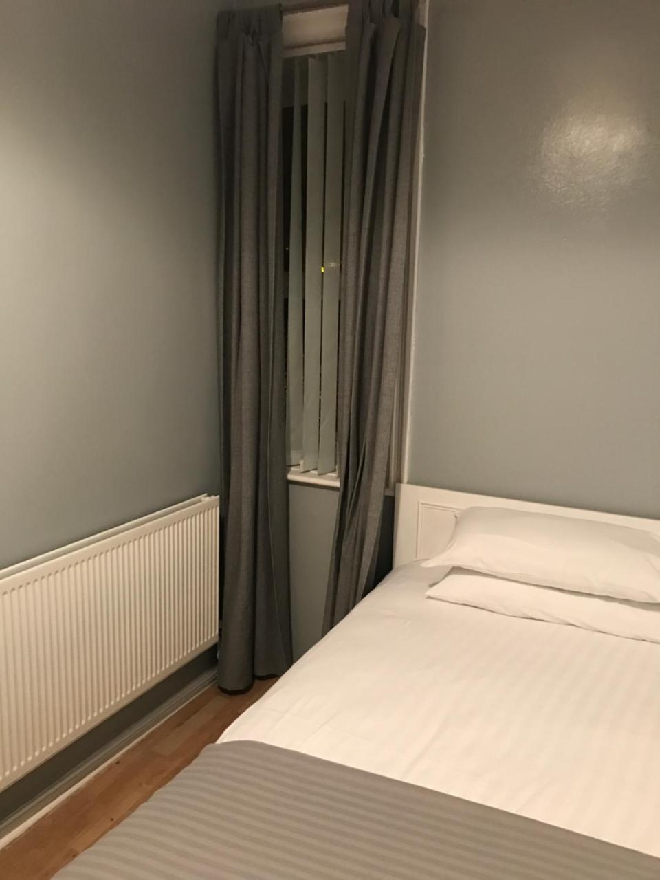 Clifton House 3*