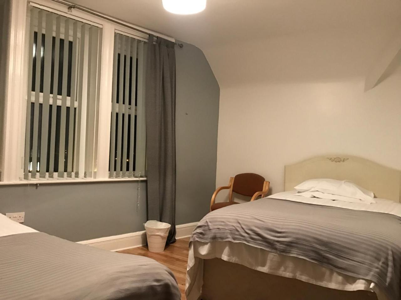 Clifton House 3*