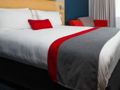Express Centre By Ihg Hotel 3*