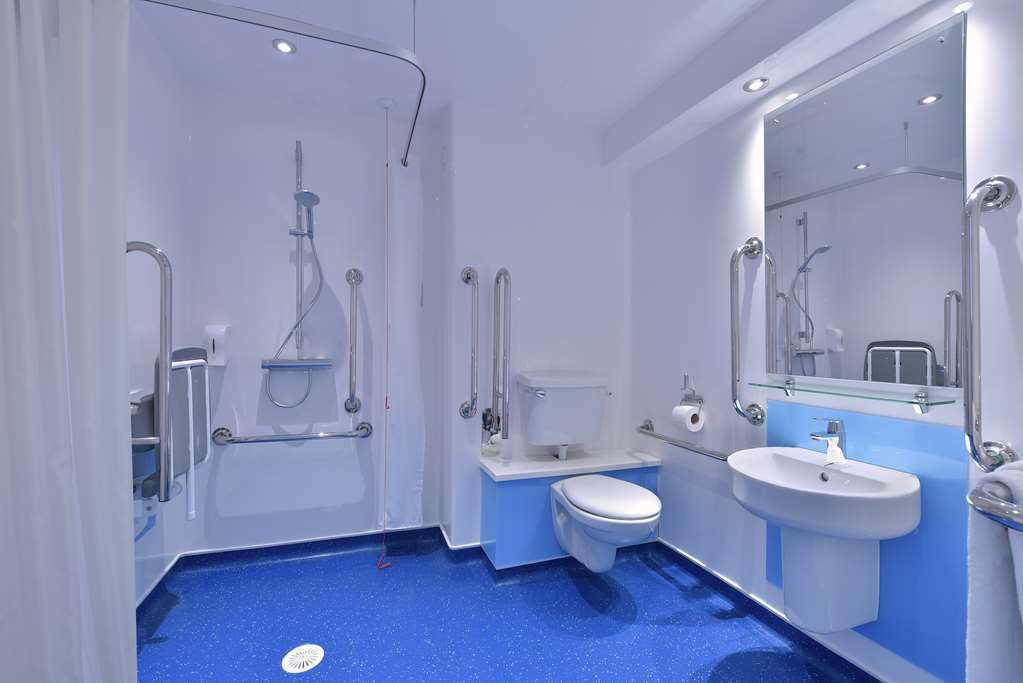 Travelodge Airport Hotel