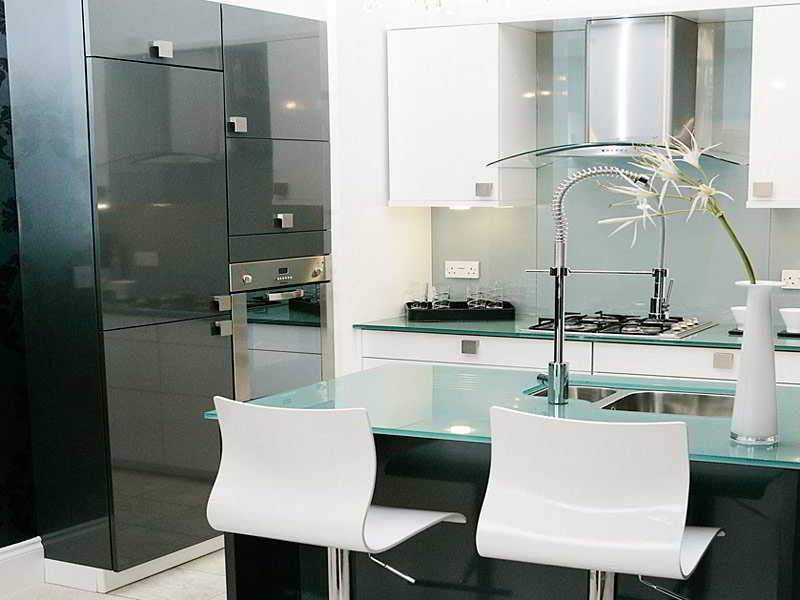Kensington House 4*