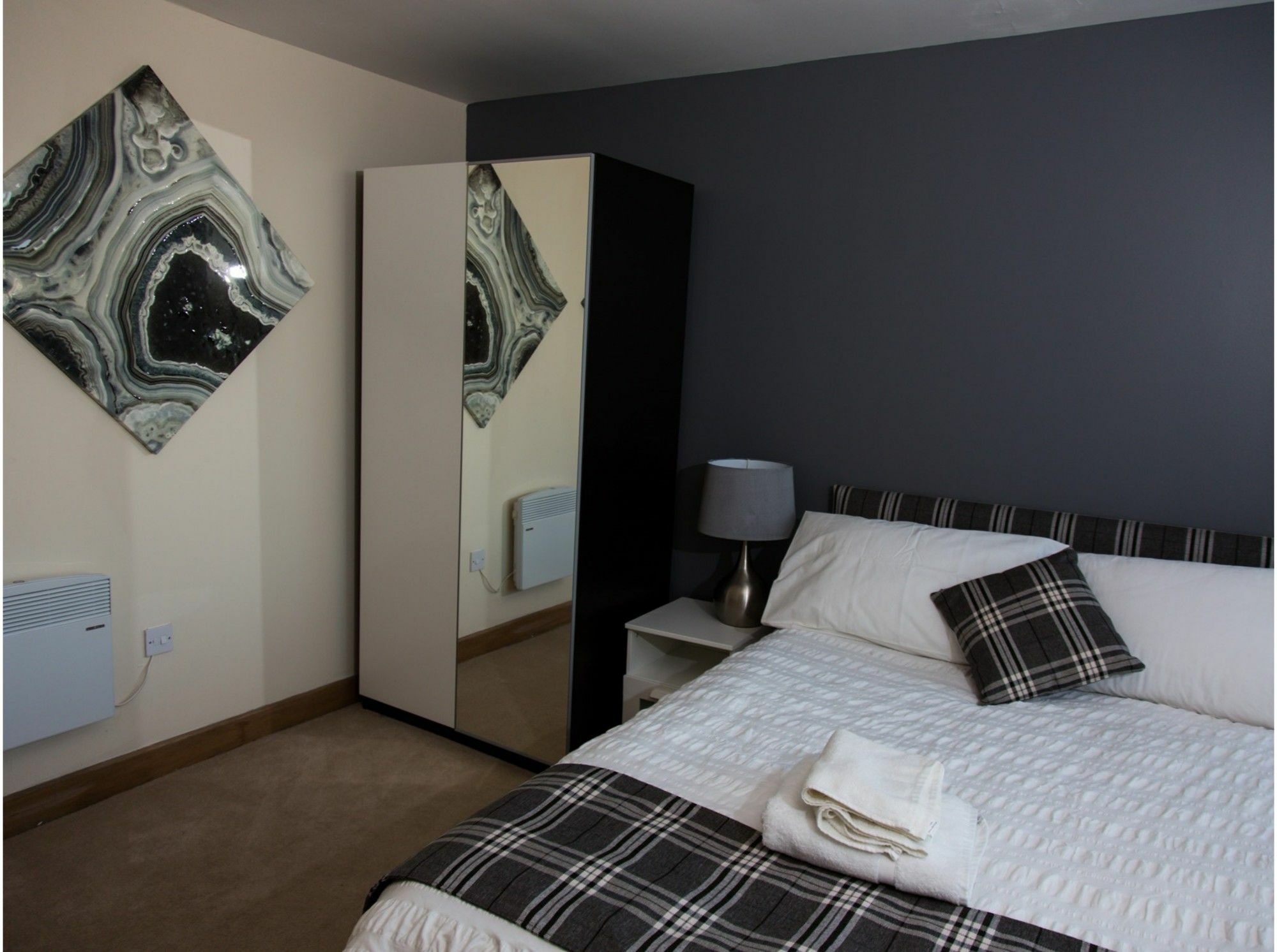 Alexander Apartment *