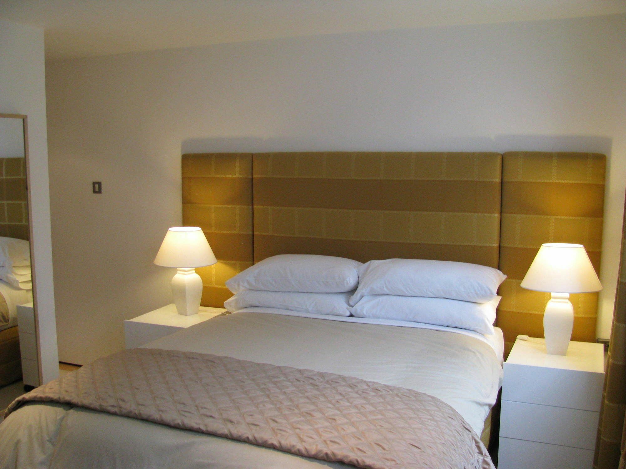 Hotel Grey Street 3*