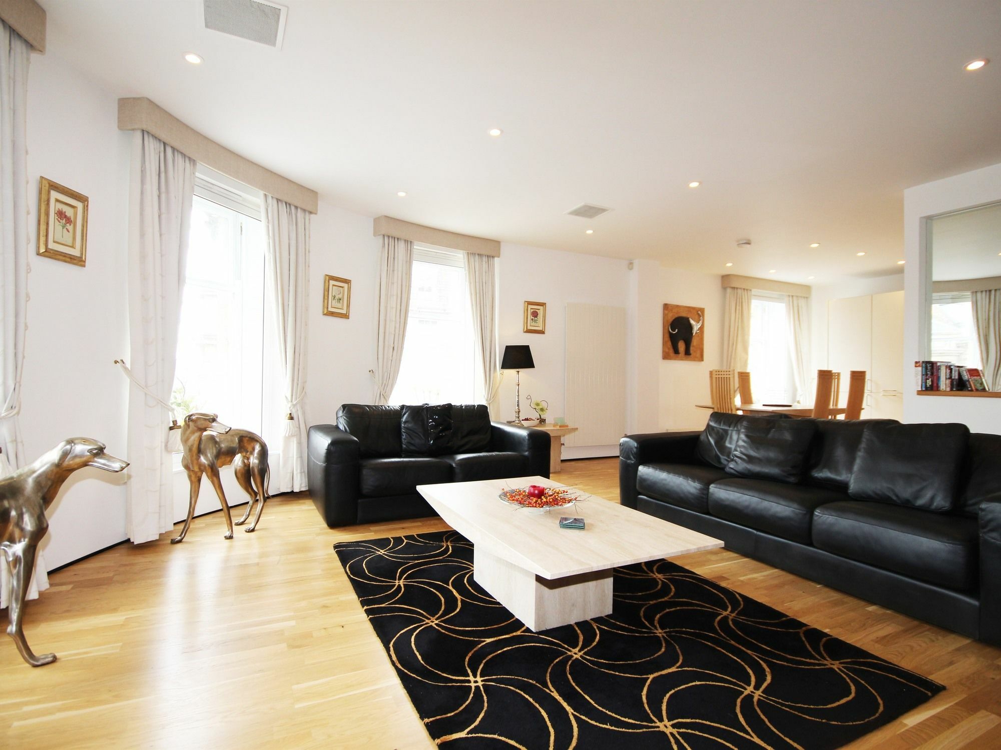 Grey Street Hotel 3*