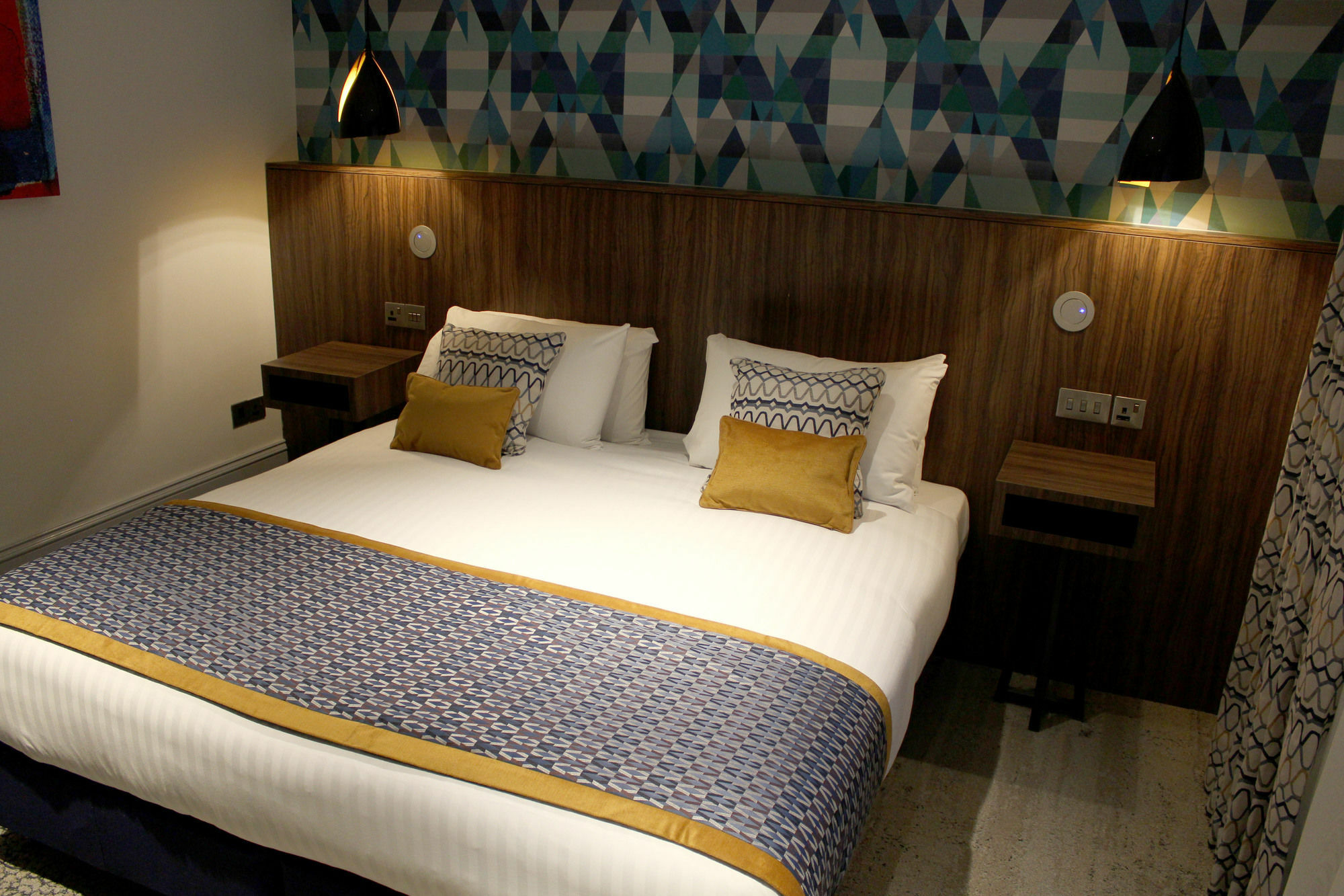 91 Jesmond Road Aparthotel